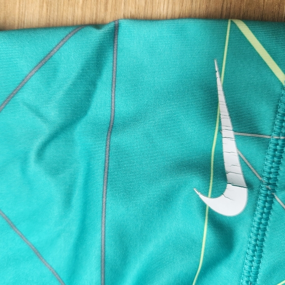 Nike Compression Shorts - Medium - Picture 4 of 5